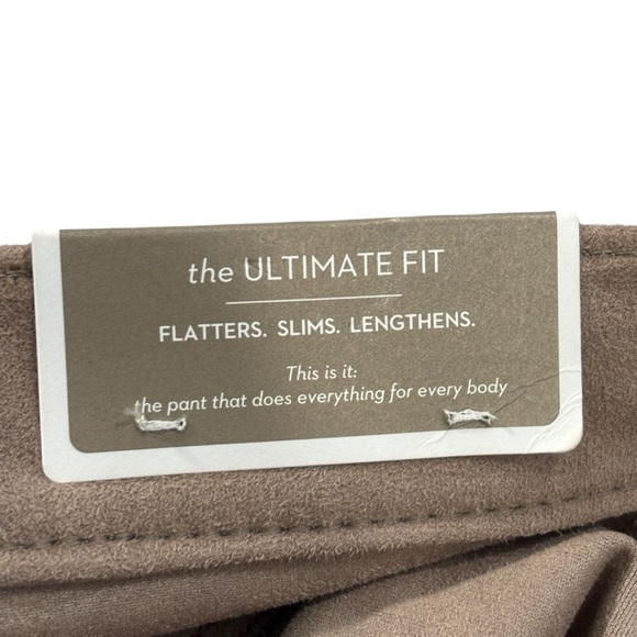 Chico’s The Ultimate Fit Faux Suede Slim Pant NWT 2.5R US 14 Womens - Picture 9 of 14